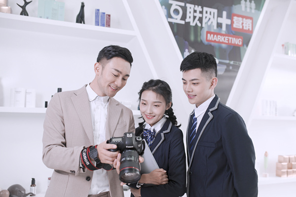 女孩子學(xué)什么好就業(yè)？